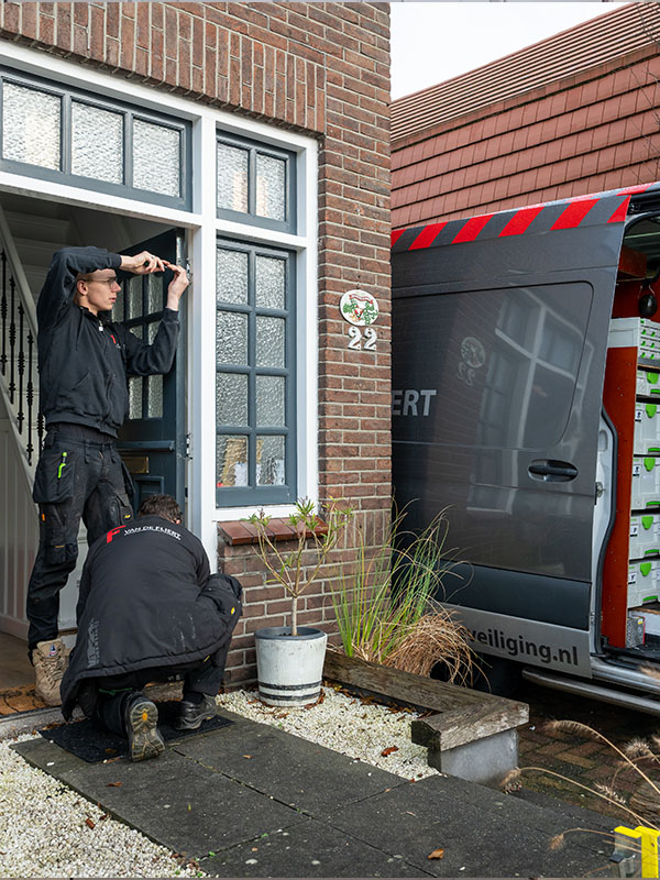 Voordeur renoveren van de Fliert
